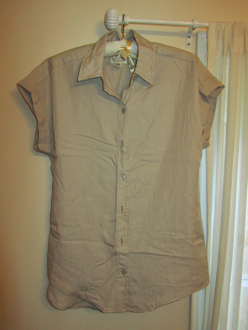 Tilley Light Beige Button-Up Short Sleeve Shirt